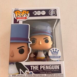 Funko Pop The Penguin Exclusive Figure - Blue and White